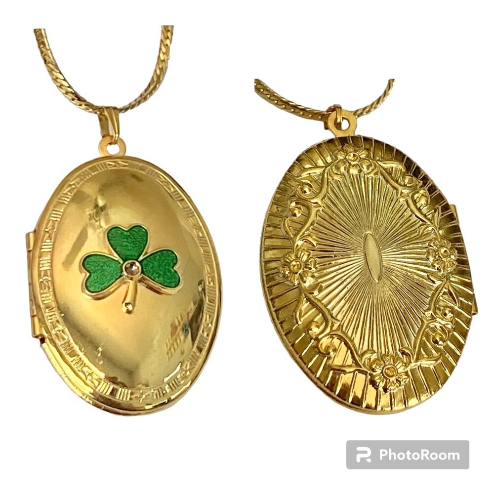 Vintage Shamrock Locket Pendant Necklace Irish Clover Gold Plated Photo Oval 24"